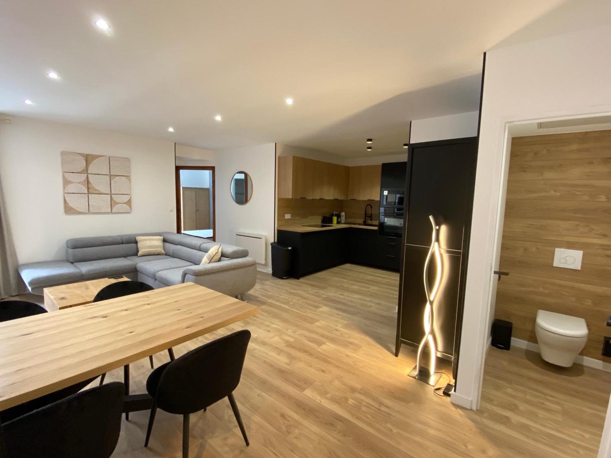 Madonna Elegance, Proche Sanctuaire, 95M2 Lägenhet Lourdes Exteriör bild